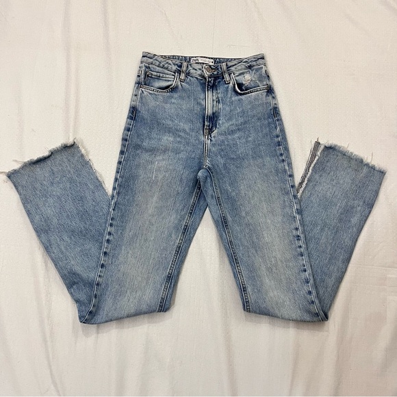 Zara Light Blue Straight Leg Jeans - Picture 3 of 6